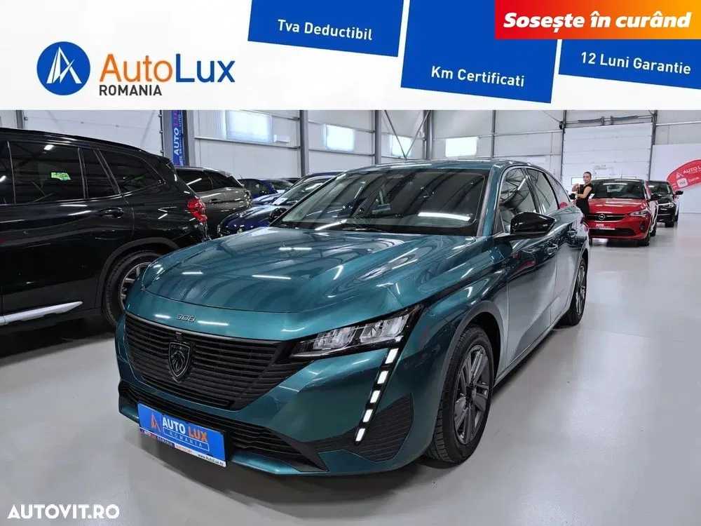 Fotografie: 2023 Peugeot 308