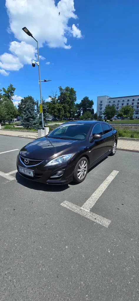 Fotografie: 2011 Mazda 6