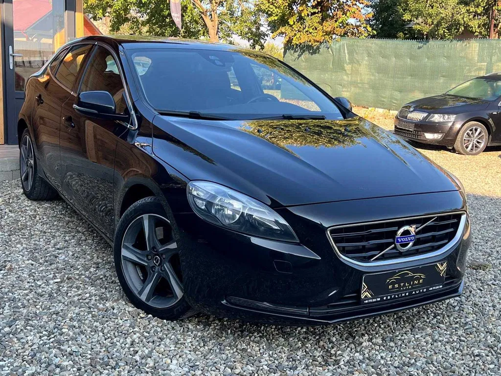 Fotografie: 2014 Volvo V40