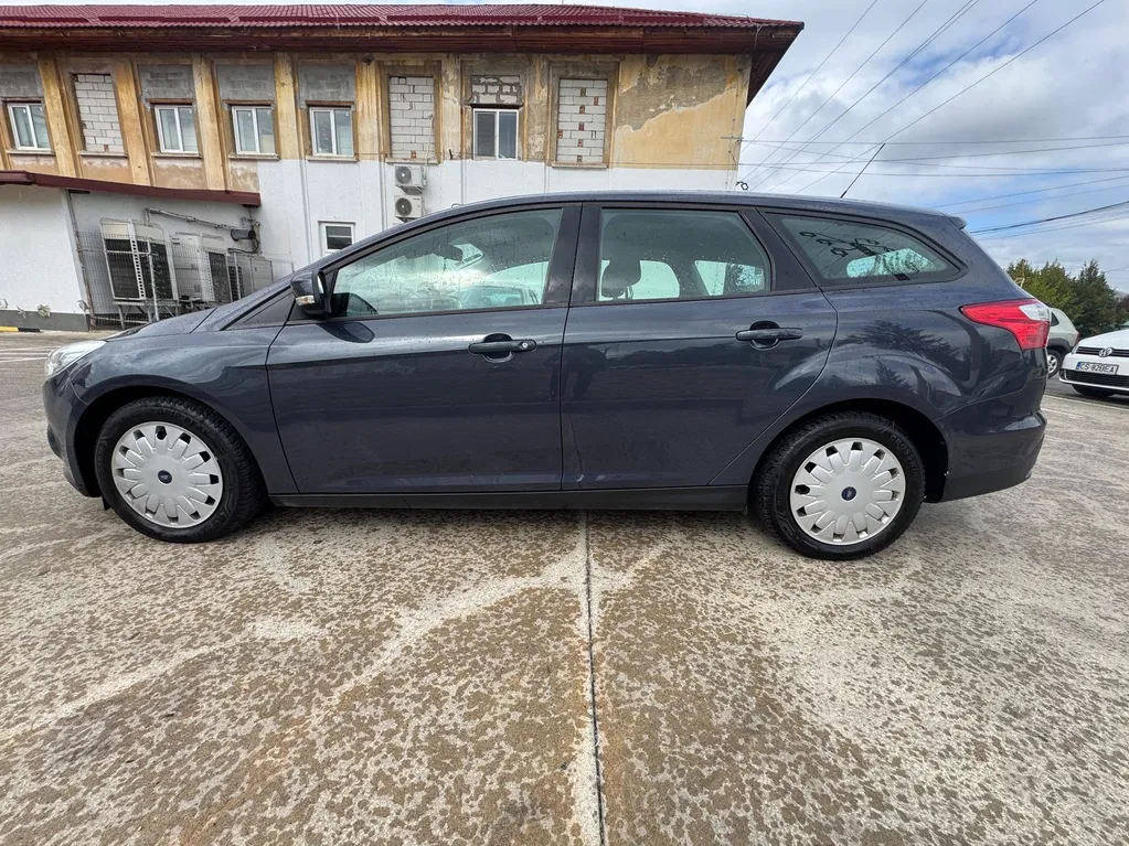 Fotografie: 2013 Ford Focus
