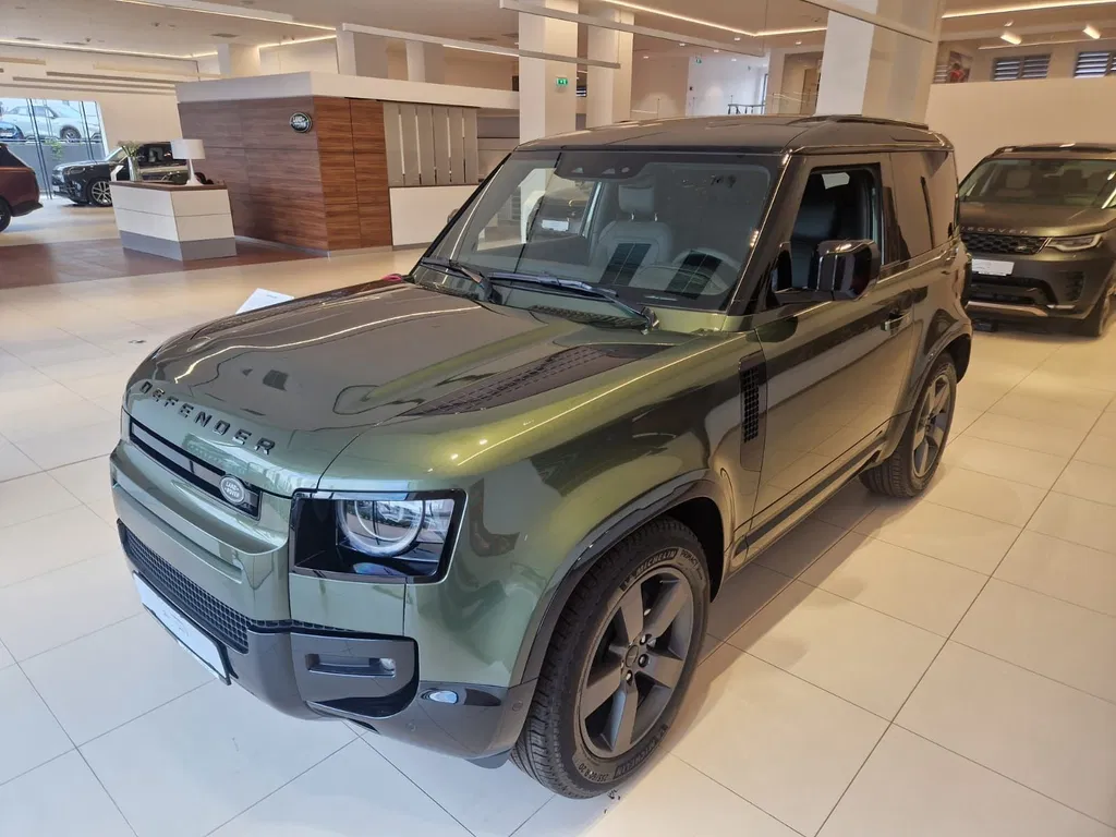 Fotografie: 2025 Land Rover Defender