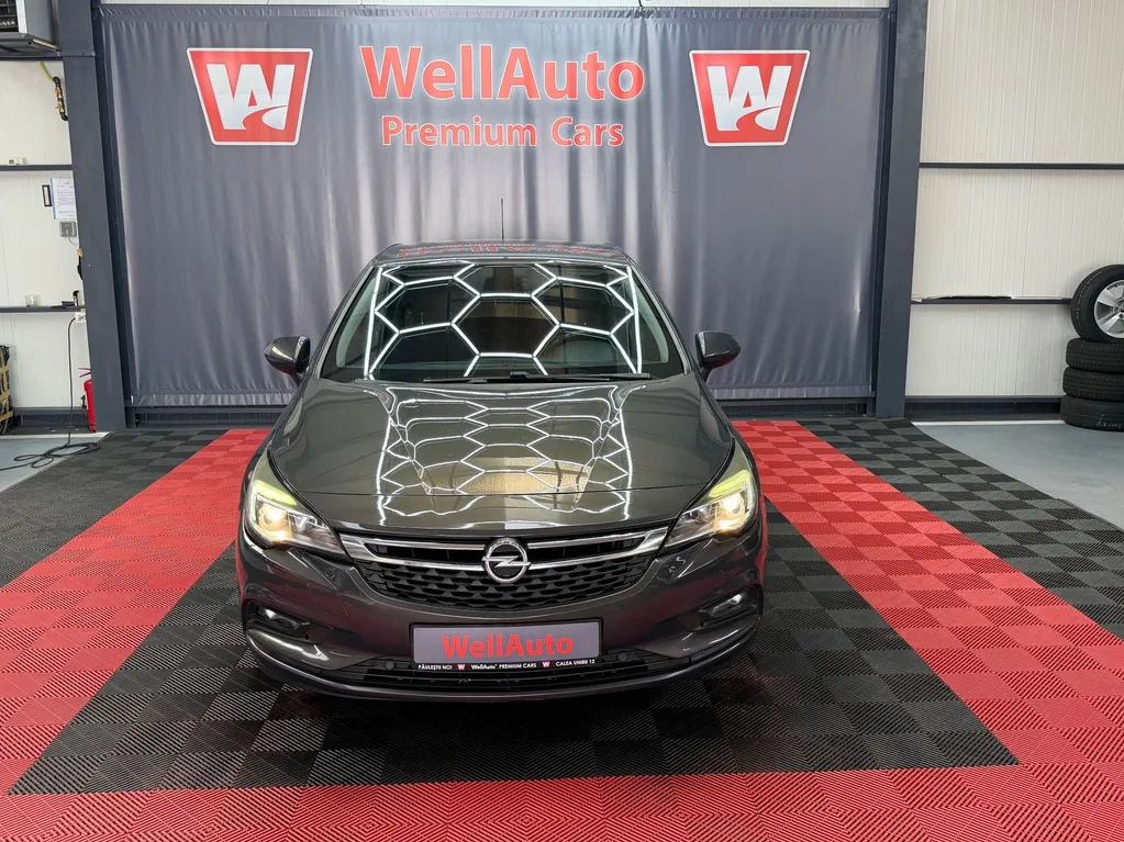 Fotografie: 2016 Opel Astra
