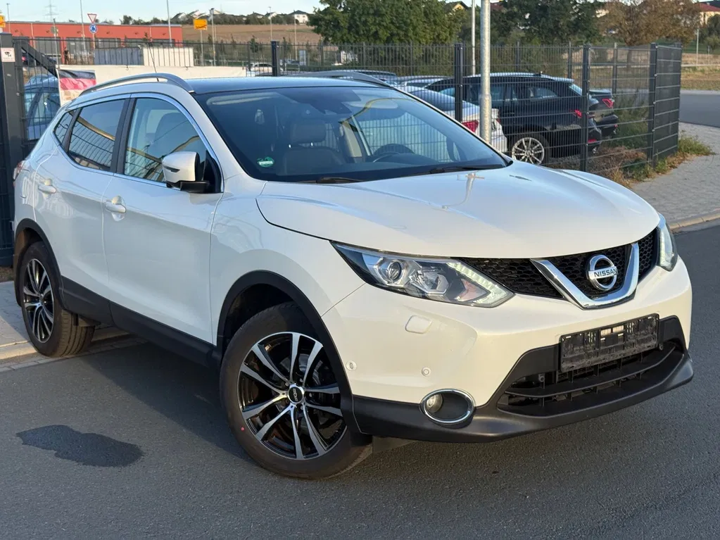 Fotografie: 2016 Nissan Qashqai