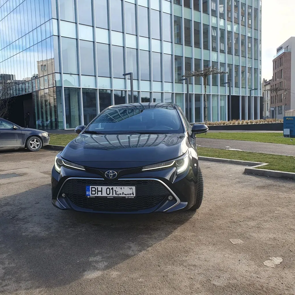 Fotografie: 2021 Toyota Corolla
