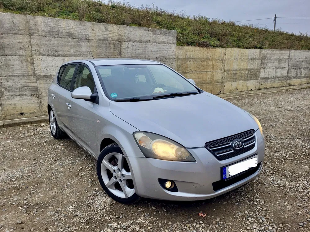 Fotografie: 2008 Kia Ceed