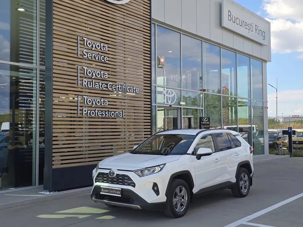Fotografie: 2022 Toyota RAV-4