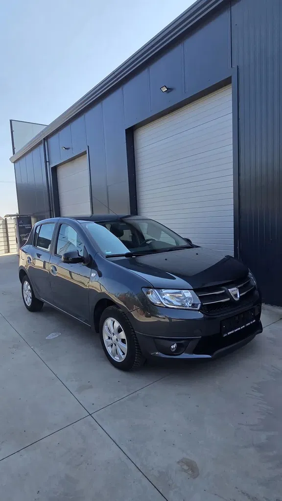 Fotografie: 2014 Dacia Sandero
