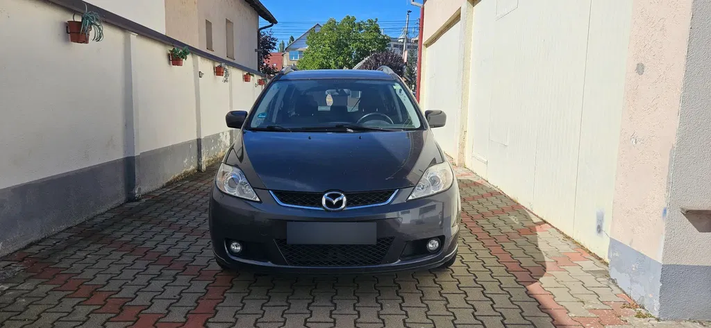 Fotografie: 2006 Mazda 5