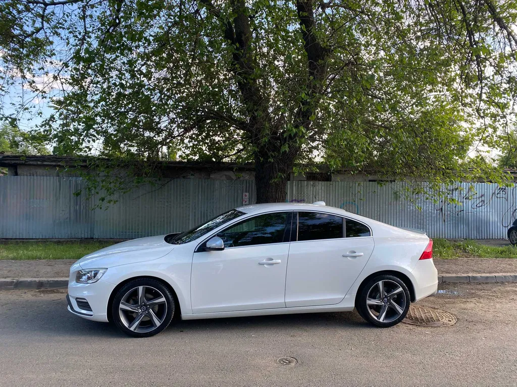 Fotografie: 2015 Volvo S60