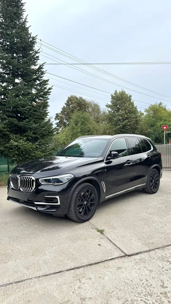 Fotografie: 2022 BMW X5