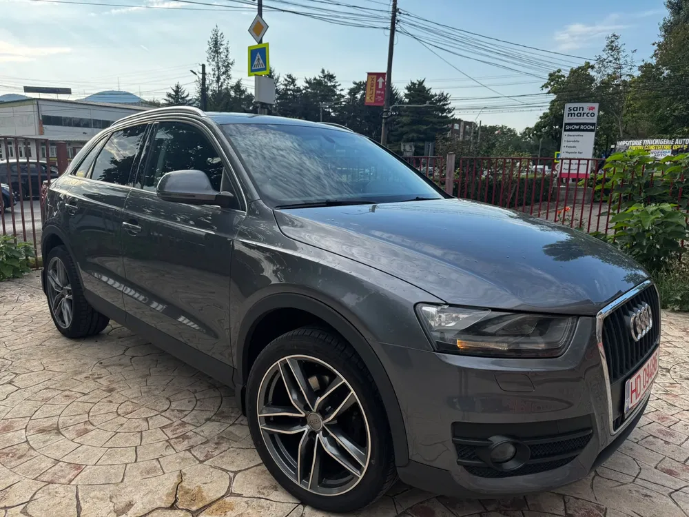 Fotografie: 2014 Audi Q3