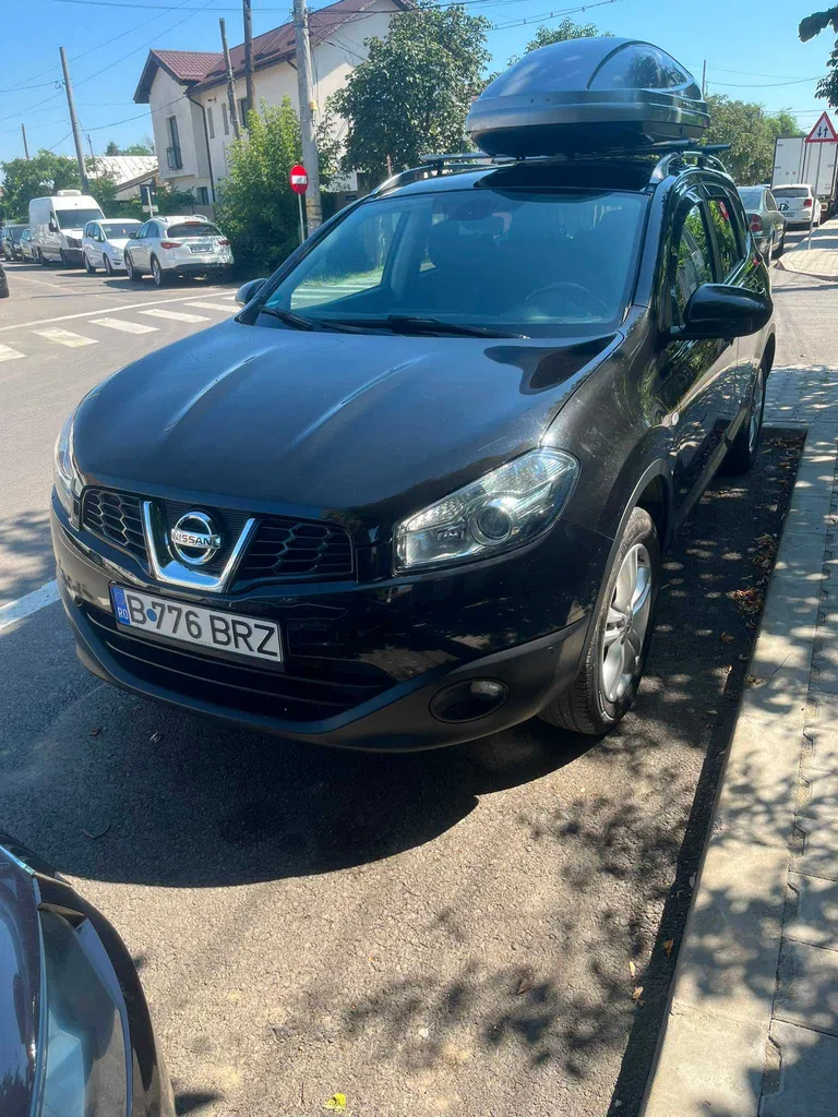 Fotografie: 2012 Nissan Qashqai+2