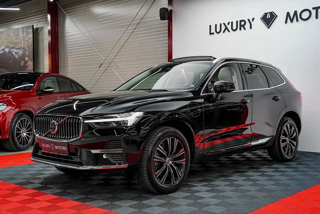 Fotografie: 2021 Volvo XC 60