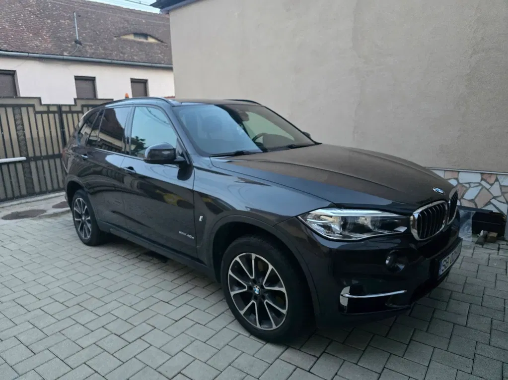 Fotografie: 2017 BMW X5