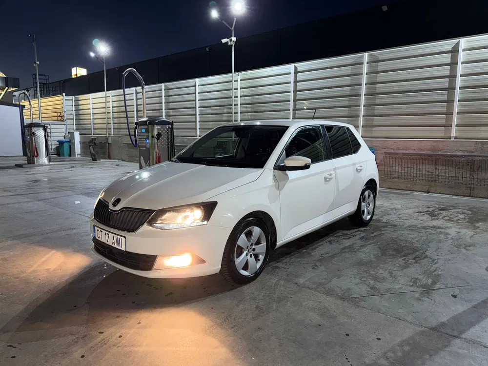 Fotografie: 2015 Skoda Fabia