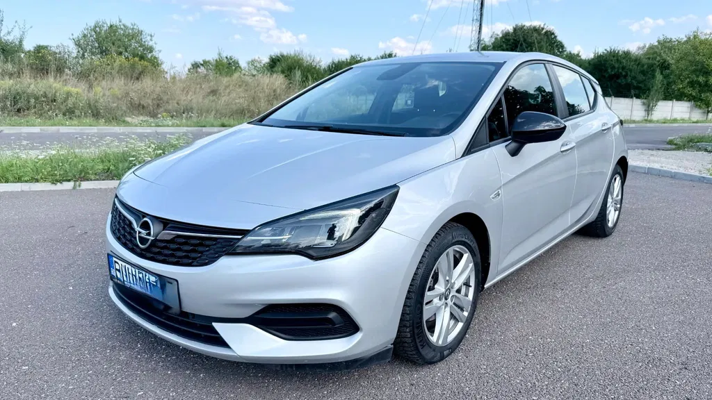 Fotografie: 2021 Opel Astra