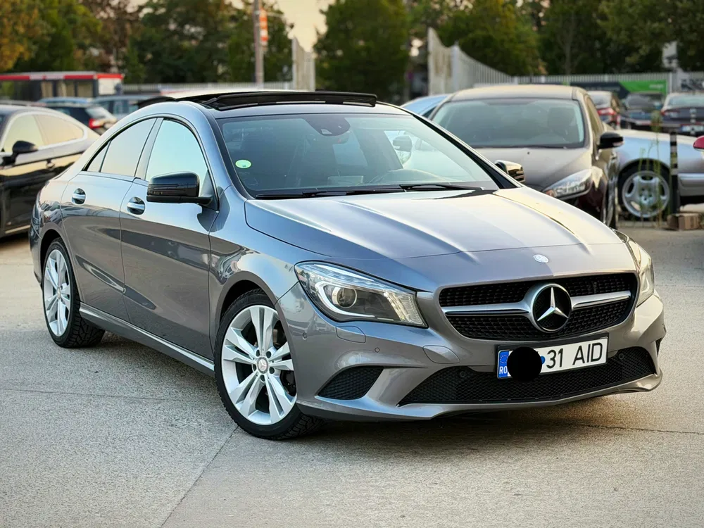Fotografie: 2013 Mercedes-Benz CLA 220