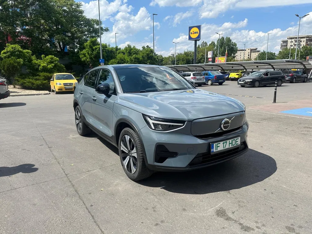 Fotografie: 2023 Volvo C40