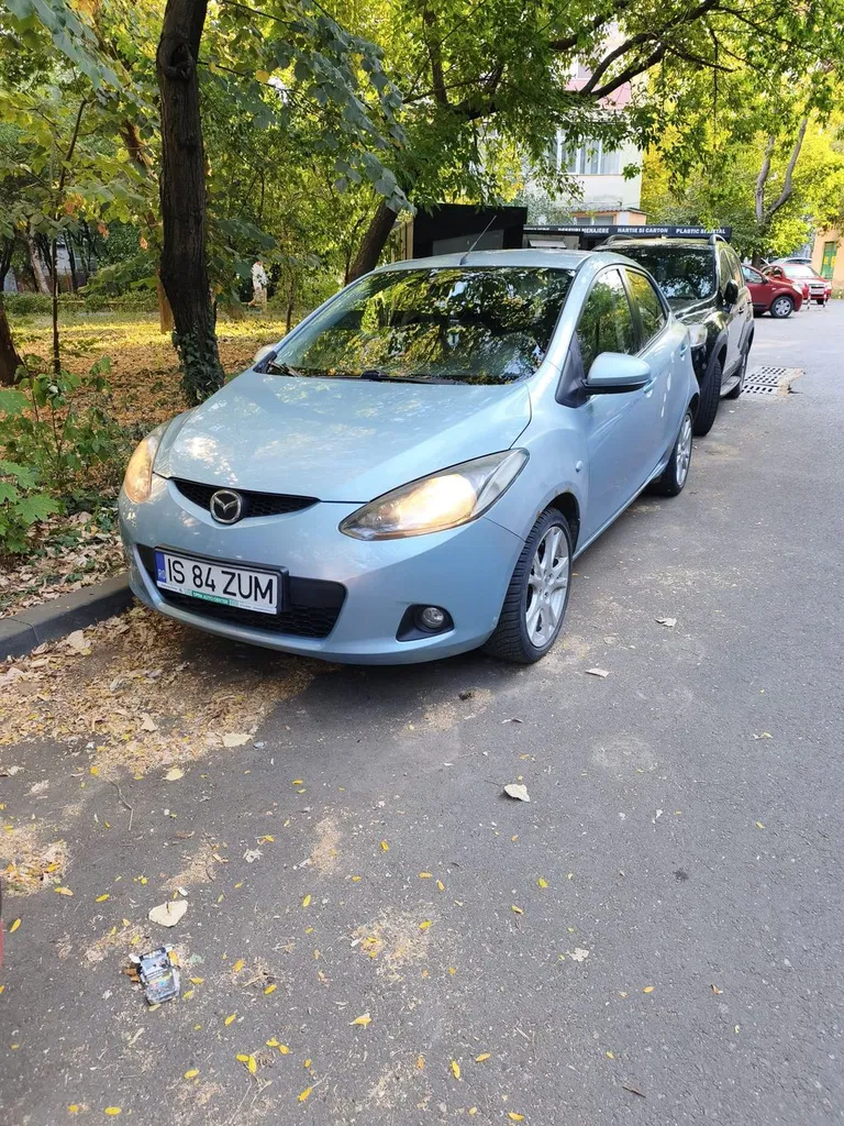 Fotografie: 2008 Mazda 2