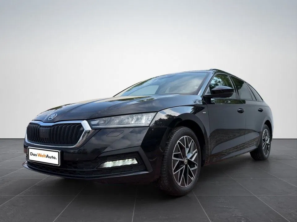 Fotografie: 2023 Skoda Octavia