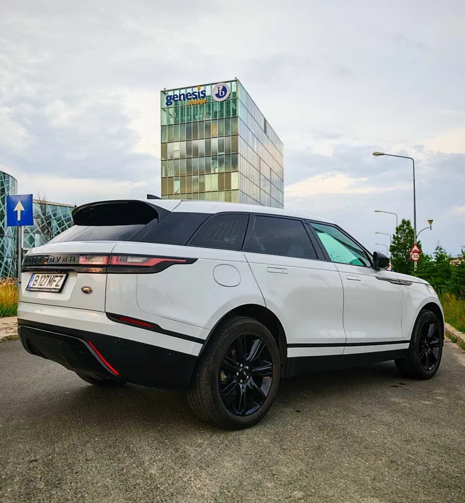 Fotografie: 2021 Land Rover Range Rover Velar