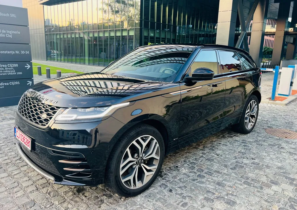 Fotografie: 2020 Land Rover Range Rover Velar