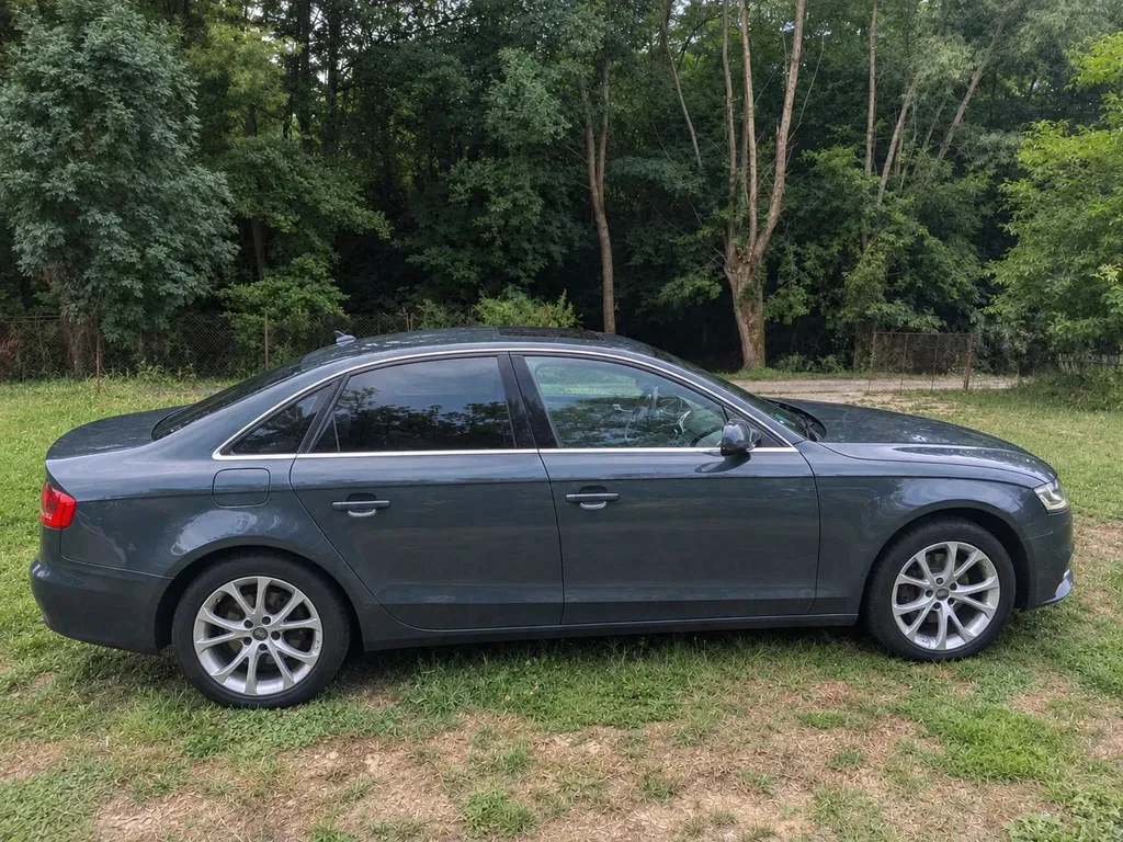 Fotografie: 2010 Audi A4 Limuzina