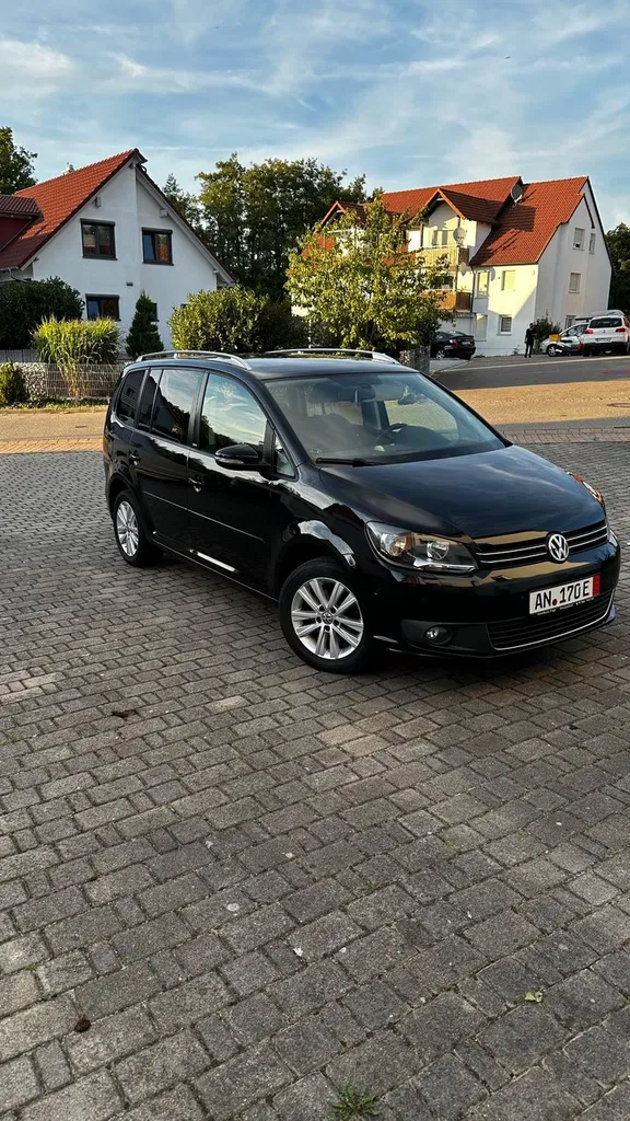 Fotografie: 2012 Volkswagen Touran