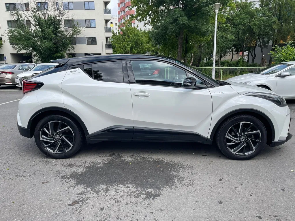 Fotografie: 2021 Toyota C-HR