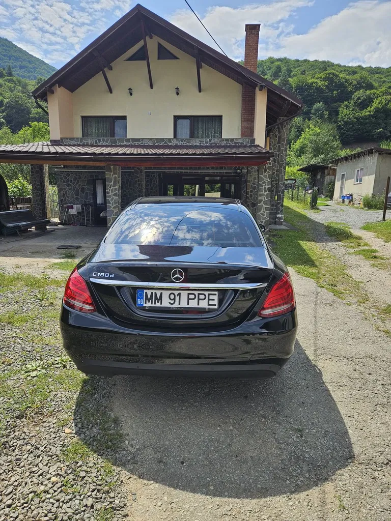Fotografie: 2017 Mercedes-Benz C