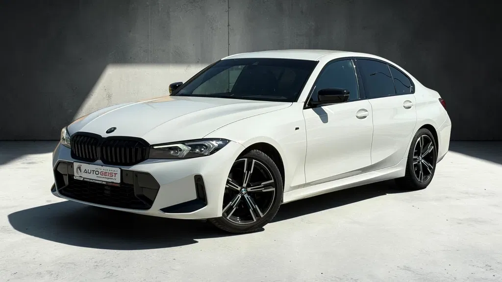 Fotografie: 2023 BMW Seria 3