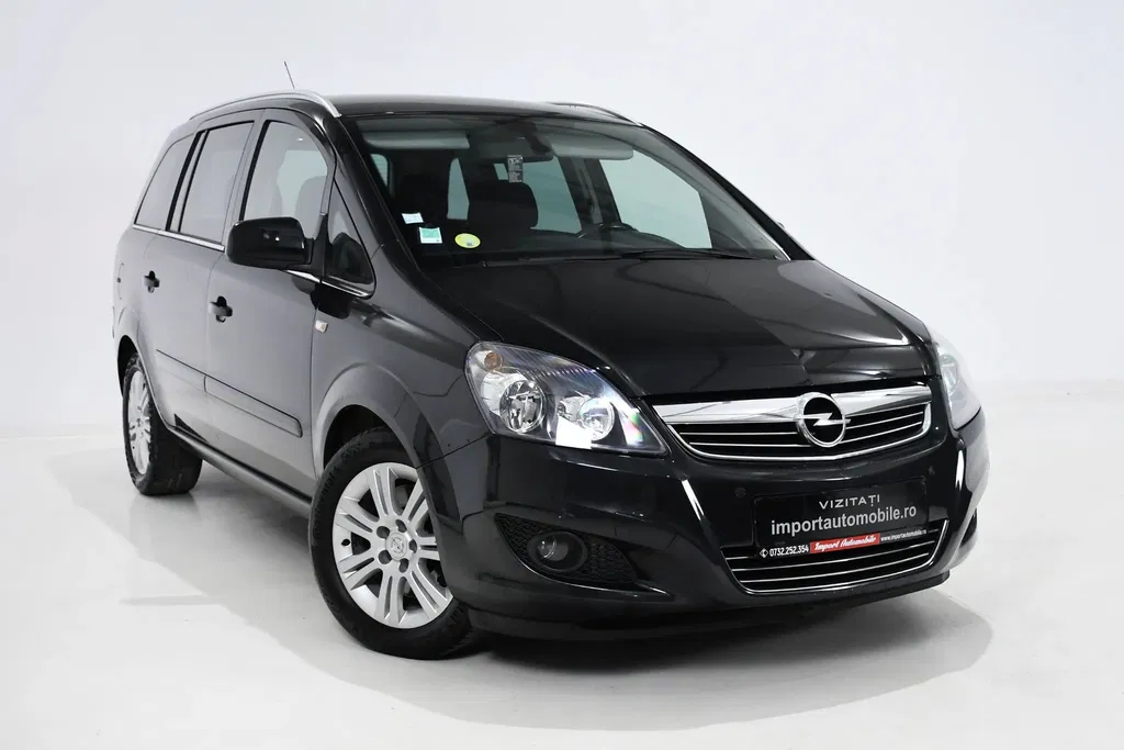 Fotografie: 2012 Opel Zafira