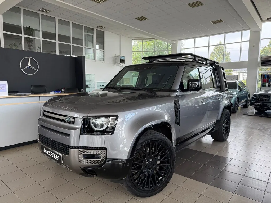 Fotografie: 2021 Land Rover Defender