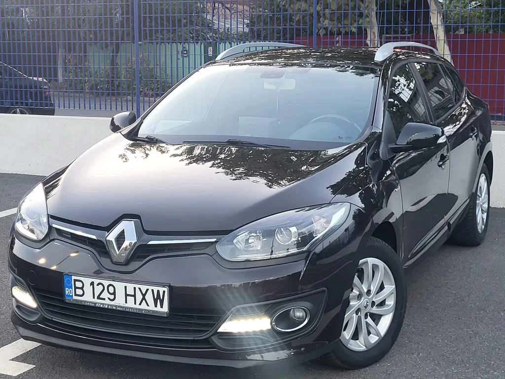 Fotografie: 2015 Renault Megane