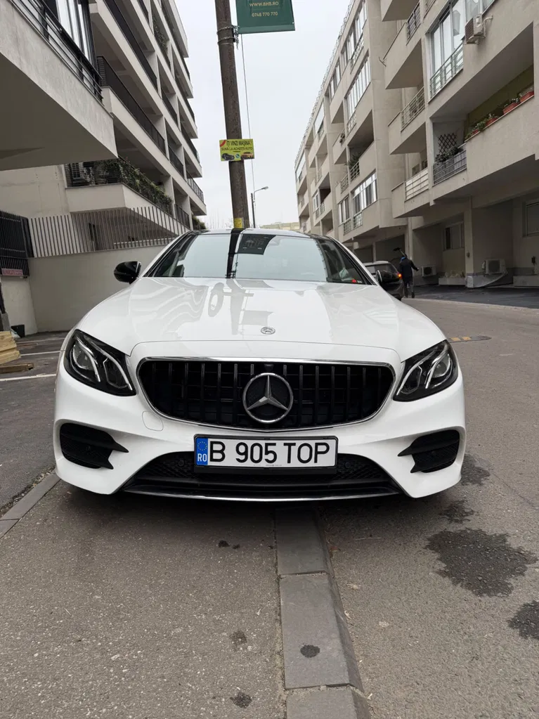 Fotografie: 2017 Mercedes-Benz E Class