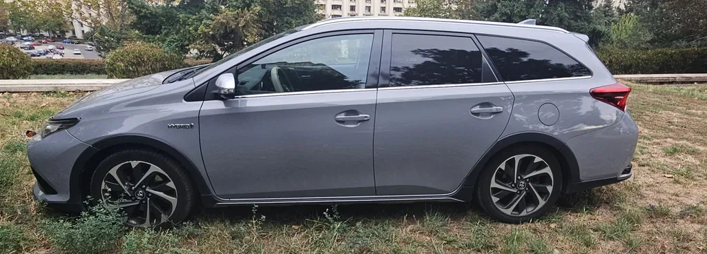 Fotografie: 2018 Toyota Auris