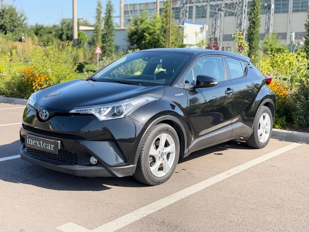 Fotografie: 2019 Toyota C-HR