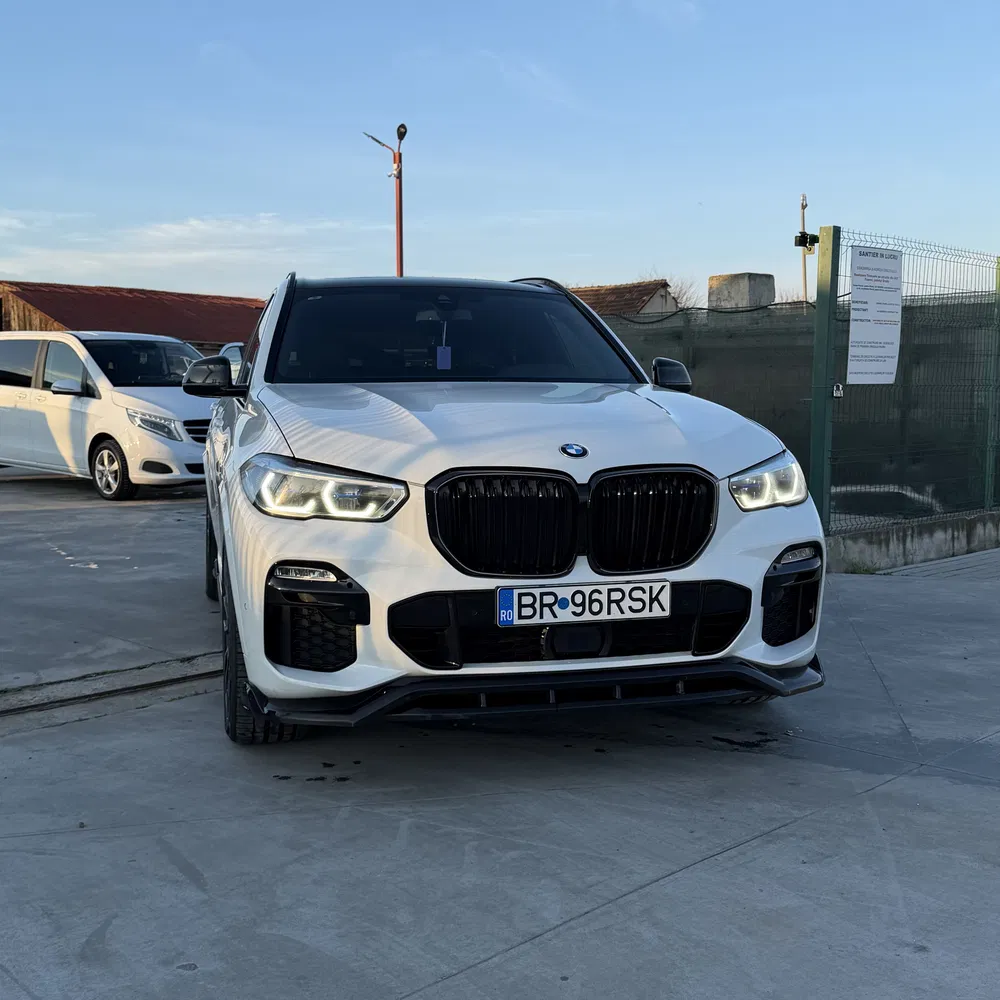 Fotografie: 2021 BMW X5