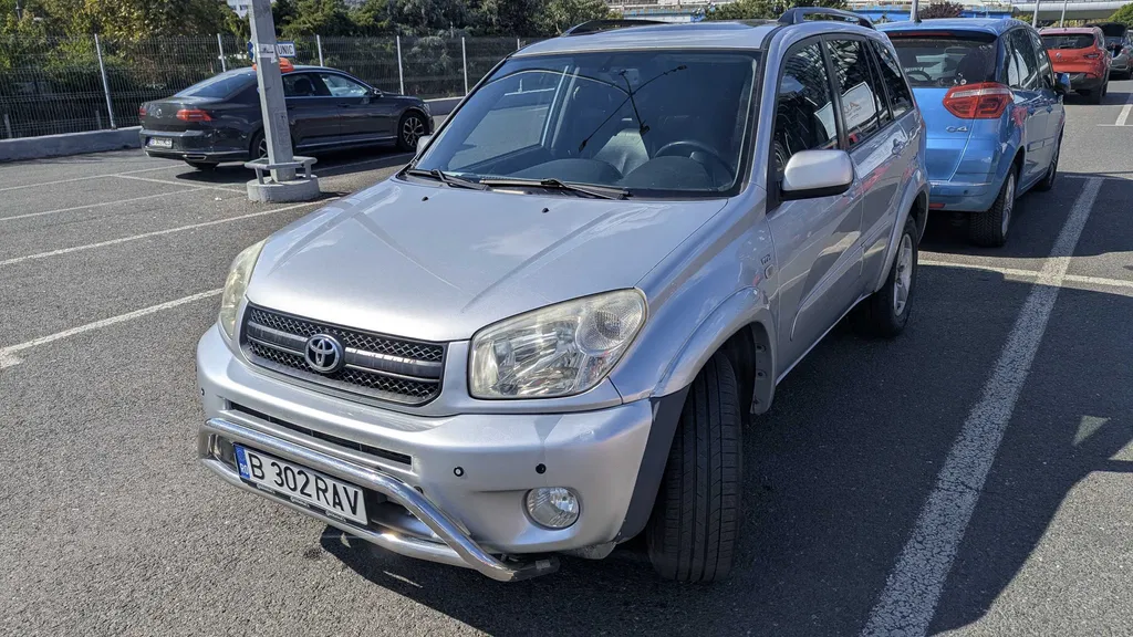 Fotografie: 2003 Toyota RAV-4