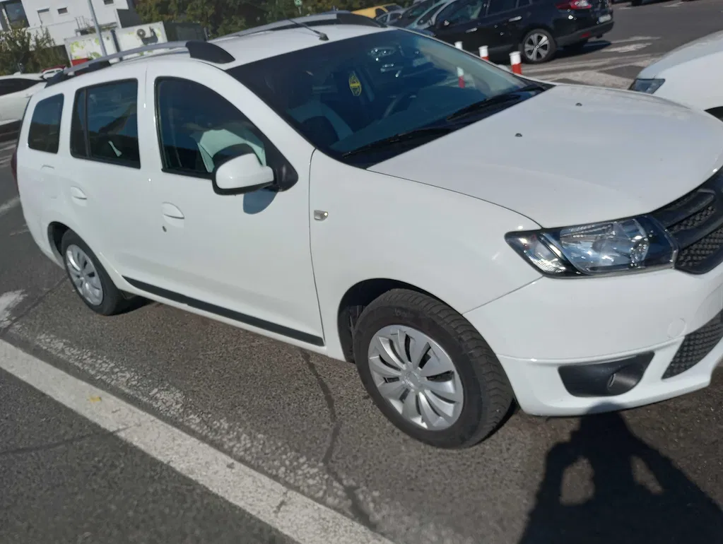 Fotografie: 2015 Dacia Logan