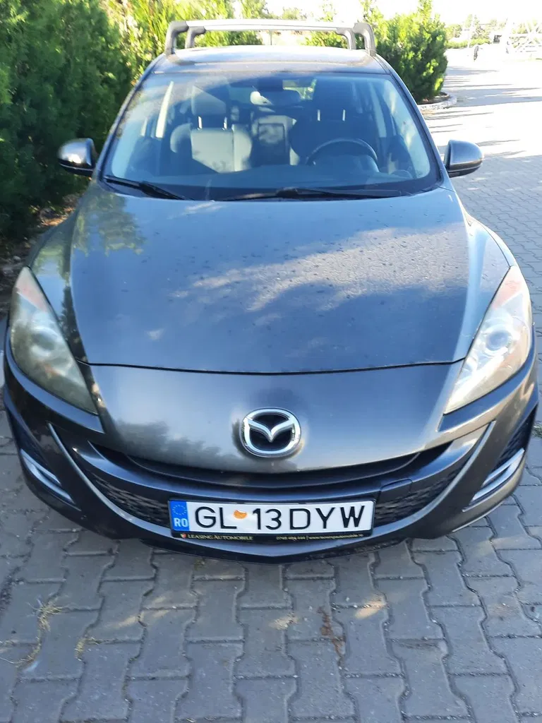 Fotografie: 2011 Mazda 3