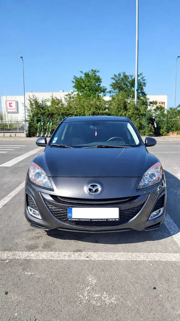 Fotografie: 2010 Mazda 3