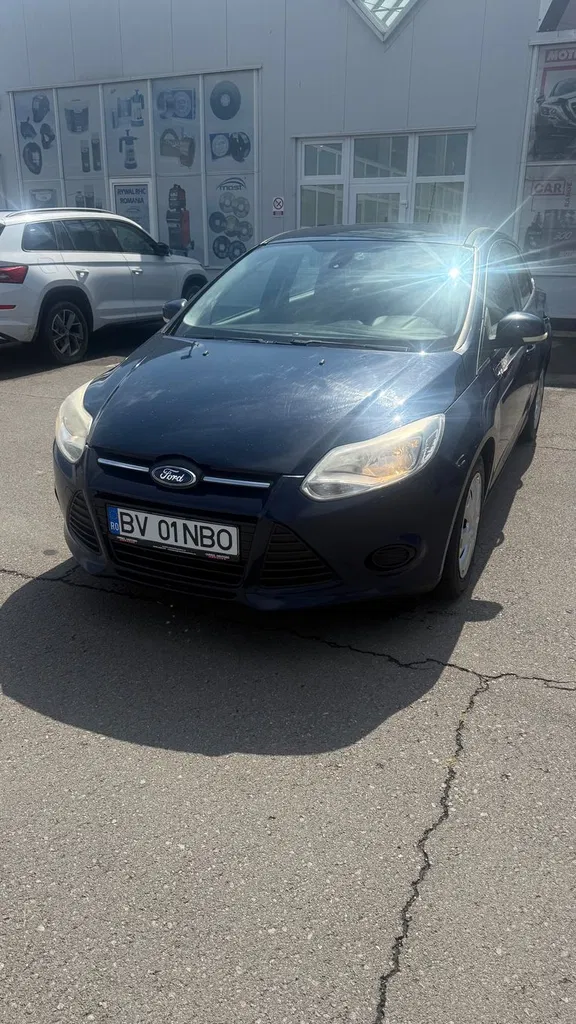 Fotografie: 2013 Ford Focus