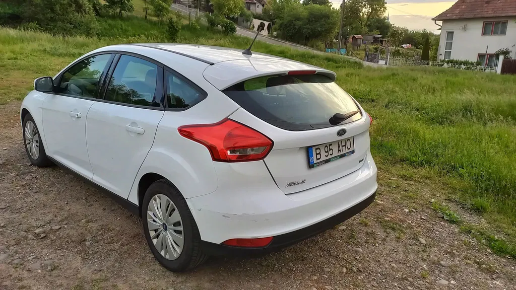 Fotografie: 2018 Ford Focus