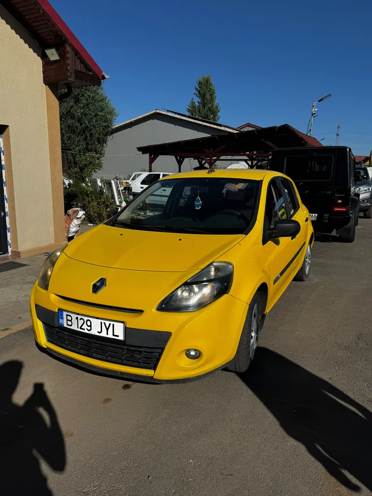 Fotografie: 2012 Renault Clio
