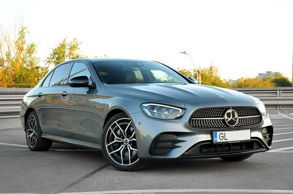 Fotografie: 2022 Mercedes-Benz E Class