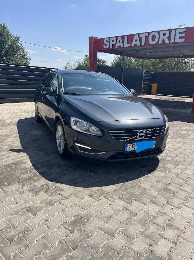 Fotografie: 2013 Volvo S60