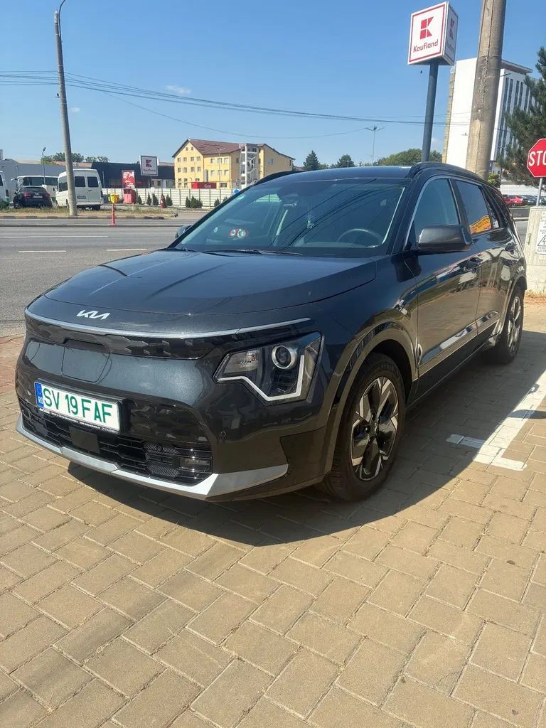 Fotografie: 2023 Kia Niro