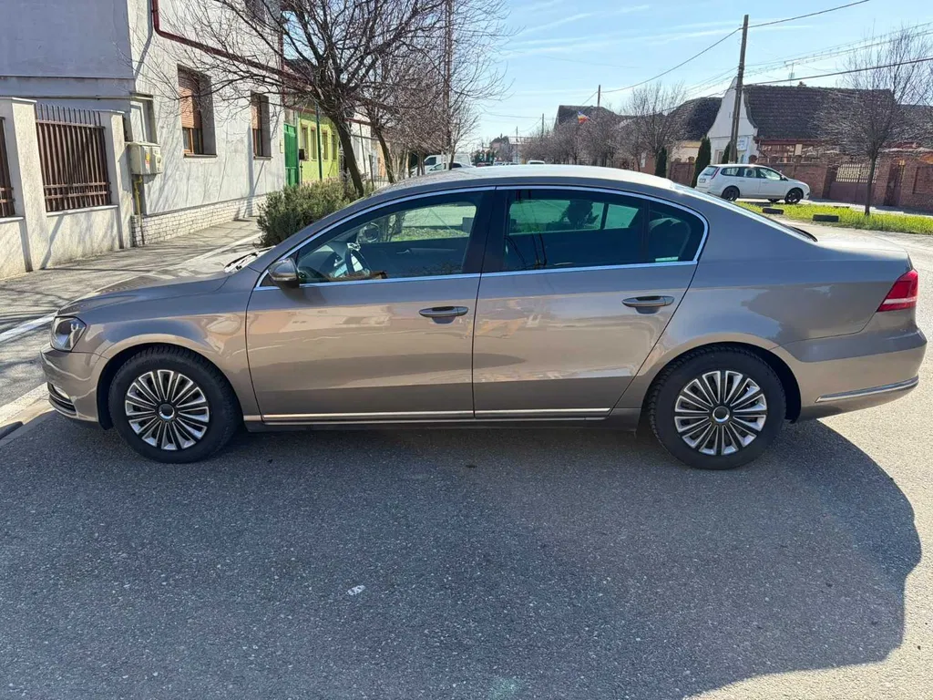 Fotografie: 2011 Volkswagen Passat