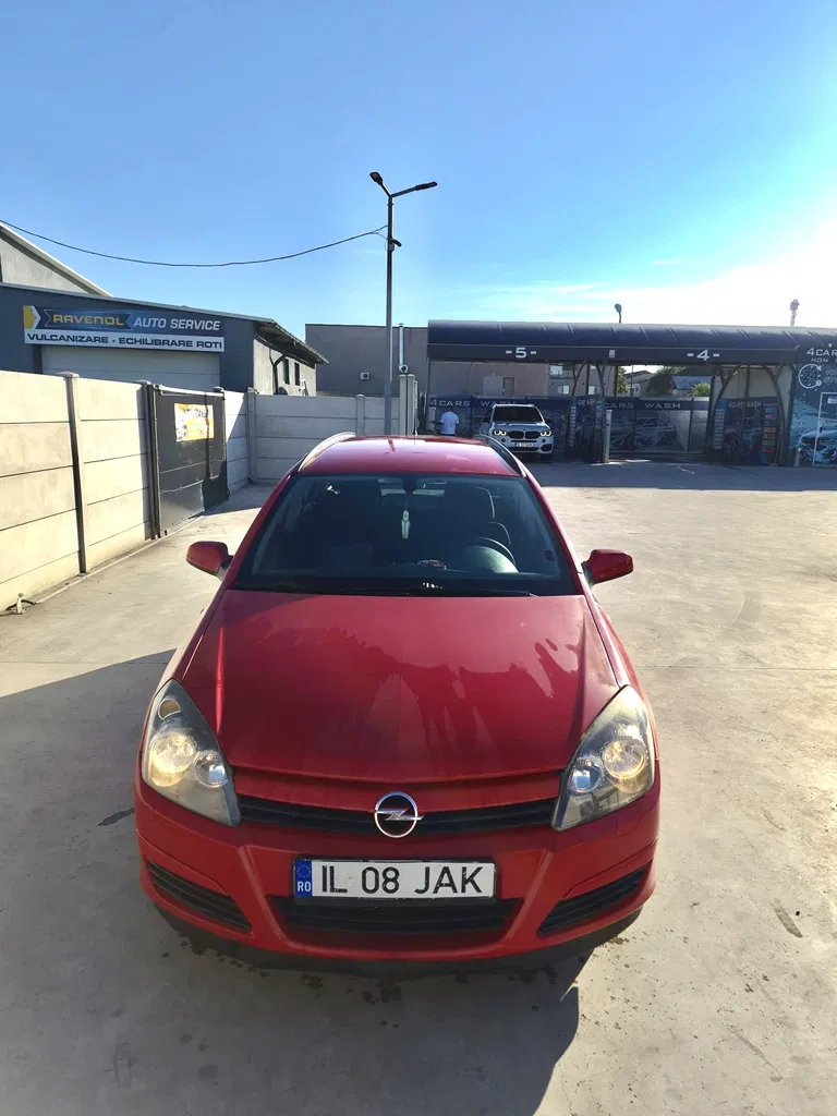 Fotografie: 2004 Opel Astra